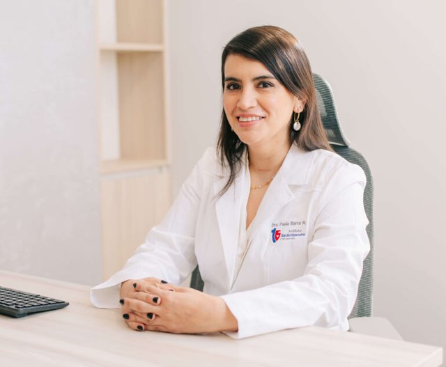Dra. Paula Barra Ramírez, Cardióloga · Ecocardiografía